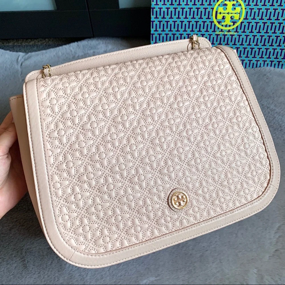Tory Burch Bryant Pink Quilted Chain Flap Bag - Picture 3 of 16